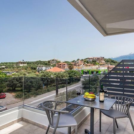 Aequor Luxury Rooms & Apartments Kato Daratso Bagian luar foto