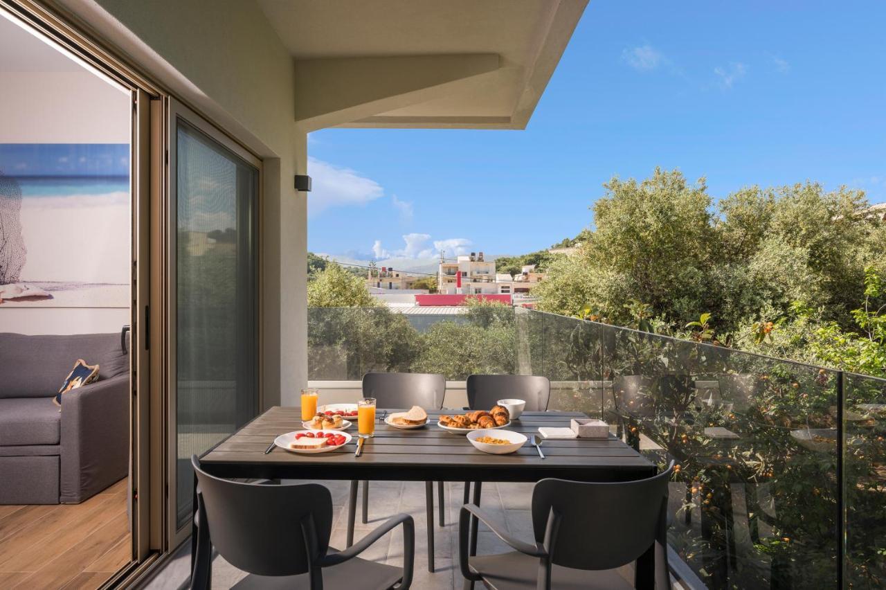 Aequor Luxury Rooms & Apartments Kato Daratso Bagian luar foto