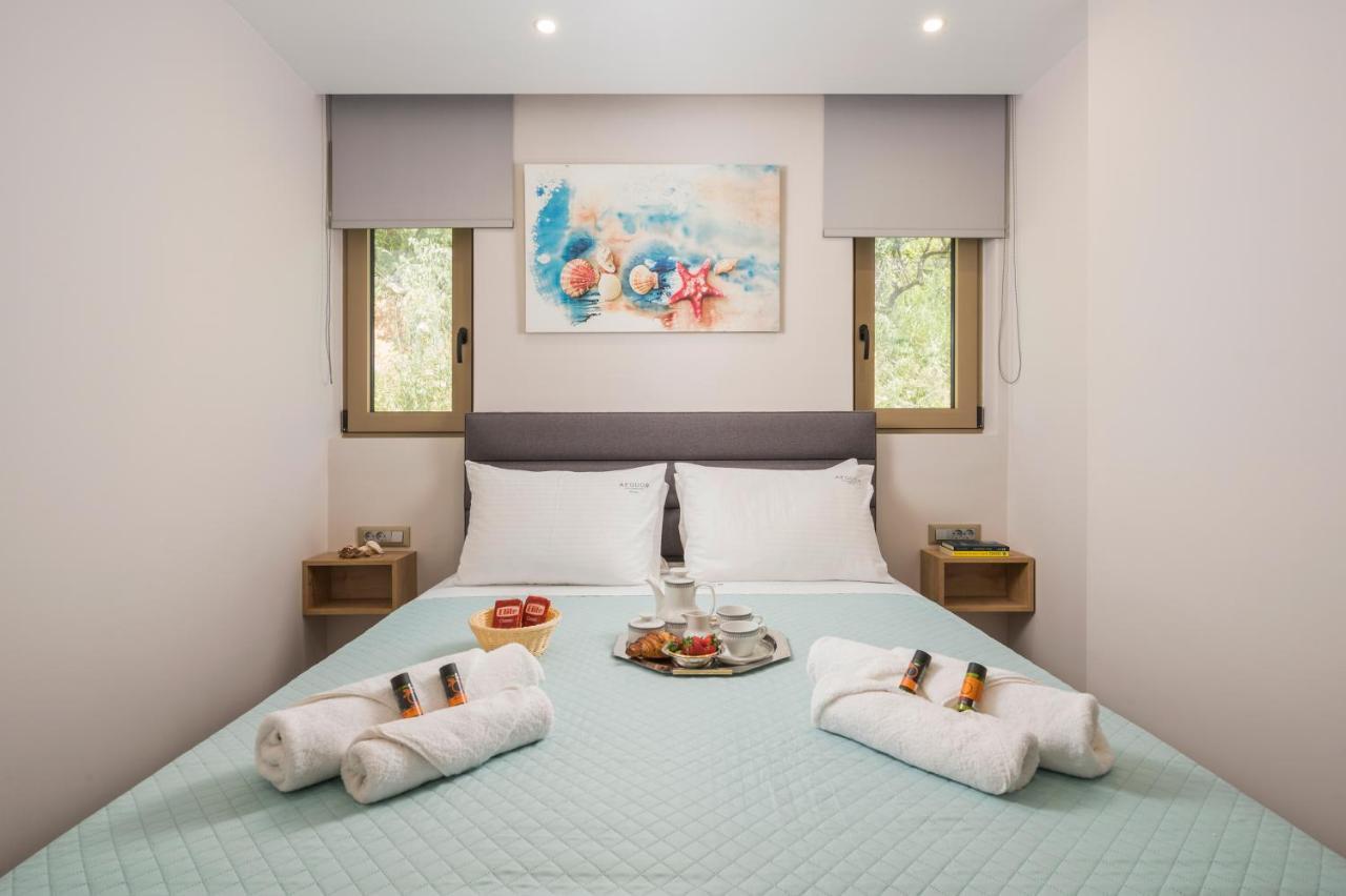 Aequor Luxury Rooms & Apartments Kato Daratso Bagian luar foto